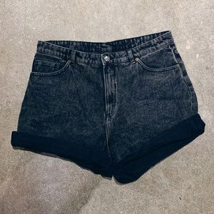 High waist denim shorts